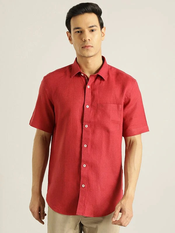 Indian Terrain Men Solid Red Shirt